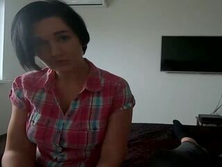 स्टेपमोंम pomaha jejimu stepsonovi protoze nemuze. | xhamster