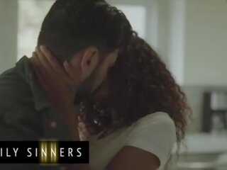 &lpar;scarlit scandal&rpar; persuades &lpar;tommy pistol&rpar; ไปยัง แสดง เธอ อย่างไร talented เขา เป็น - ครอบครัว sinners