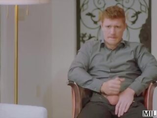 Milfy कठिन बॉस charli demands सहायक बेकार है उसकी कठिन