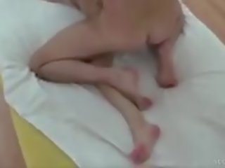 말라 붙은 독일의 아마추어 에이미 에 현실 집에서 만드는 삼인조.